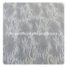 Chine Dentelle 150x300cm/PC, tissu floral en ivoire de Chantilly de robe de mariage cranté bordé fournisseur