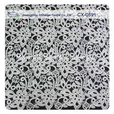 Chine Tissu brodé floral en ivoire de dentelle de lingerie de Reapted, teinture écologique fournisseur