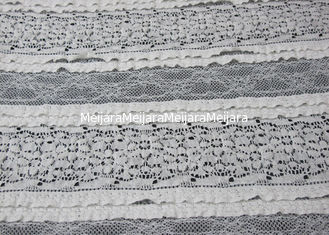 Chine Tissu gris sensible de dentelle de bout droit pour les chemises de nuit, GV CY-LW0182 de textile de literie fournisseur