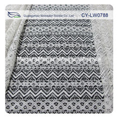 Chine Tissu de dentelle attaché par coton en nylon de jacquard pour GV BV de matériel de vêtement SON CY-LW0788 fournisseur