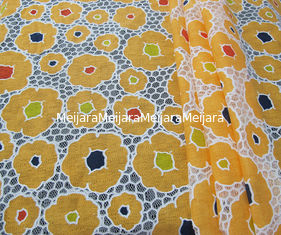 Chine Tissu orange de dentelle de polyester de maille de coton pour le vêtement/Madame Dress avec la dentelle de burn-out (CY-DK0030) fournisseur