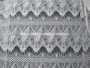 Chine Équilibre en nylon floral blanc de dentelle de cil de tissu de dentelle pour Madame Dress fournisseur