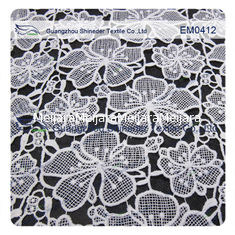 Chine Le tissu de dentelle de broderie pour le vêtement, dames s'habillent, robe de mariage fournisseur