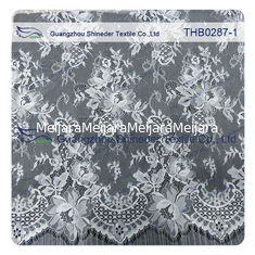 Chine Polyester de couleurs de Deux-tons de lumière et dentelle de Chantilly de nylon pour épouser et robe de vêtement fournisseur