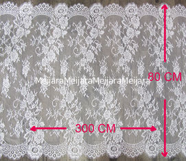 Chine Équilibre décoratif blanc de dentelle de cil avec la largeur CY-HB0460 de 80cm fournisseur