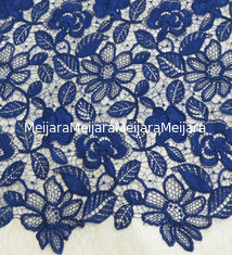 Chine Coutume florale de règlage de tissu de dentelle de bleu marine de polyester extensible imprimée fournisseur