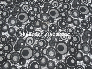 Chine Bons peau de beau de conception de coton tissu en nylon rond de dentelle/respirable pour l'habillement SYD-0175 fournisseur