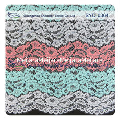 Chine Le polyester en nylon attaché a cranté le tissu de dentelle/robe florale de tissu de dentelle fournisseur