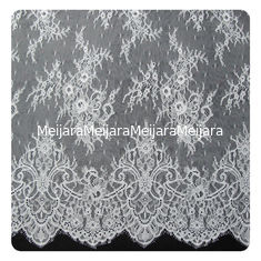 Chine Les shorts en nylon brodés d'équilibre de dentelle de cil/ont brodé le tissu de dentelle fournisseur