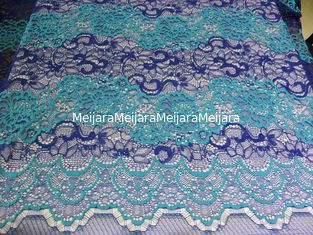 Chine Tissu en nylon de dentelle de beau coton floral par la cour avec la teinture qui respecte l'environnement fournisseur