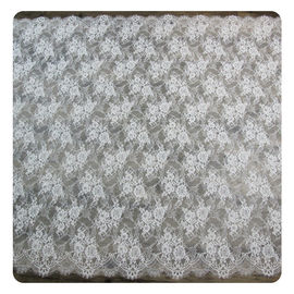 Normale bordée crantée florale ene ivoire en nylon teignant le tissu nuptiale de dentelle de robe fournisseur