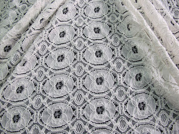 Tissu en nylon de dentelle de coton Rétrécissement-Résistant, tissu géométrique CY-LW0154 de fleur fournisseur