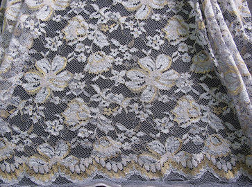 Tissu floral en vrac métallique CY-LW0060 de teinture qui respecte l'environnement de dentelle cranté par noir fournisseur