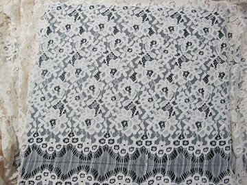 Le cil a attaché rayonne florale de tissu de dentelle le matériel lourd blanc de dentelle/en nylon fournisseur