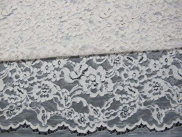 Dentelle en nylon attachée nuptiale blanche de rayonne de coton tricotée par tissu de dentelle pour l'habillement fournisseur