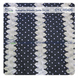 Façonnez le tissu de dentelle grillé par Polyester&amp;Cotton avec le point de polka pour la tenue de détente fournisseur