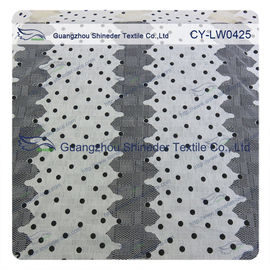 Façonnez le tissu de dentelle grillé par Polyester&amp;Cotton avec le point de polka pour la tenue de détente fournisseur