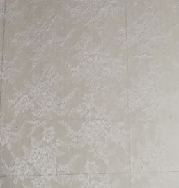 Tissu de dentelle de jacquard attaché par nylon de modèle de conception de fleur par la cour fournisseur
