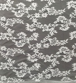 Petite Madame de teinture qui respecte l'environnement blanche Dress de fleur de dentelle de tissu de lumière de maille en nylon de filet fournisseur