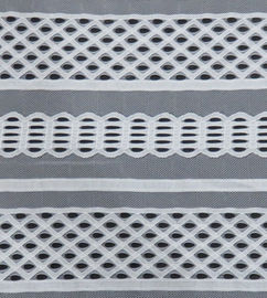 Formez les lignes de voies tissu en nylon de dentelle de coton net pour des robes de vêtement ou d'été fournisseur