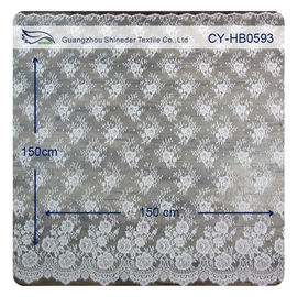 Tissu en nylon de dentelle de Chantily pour des robes de mariage, tissu floral cranté de dentelle fournisseur