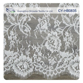 Dentelle suisse en nylon de Chantilly de la voile 100, tissu français adapté aux besoins du client de dentelle fournisseur