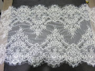 Le bel équilibre 44cm court de dentelle de cil de corde/a brodé le tissu de dentelle fournisseur