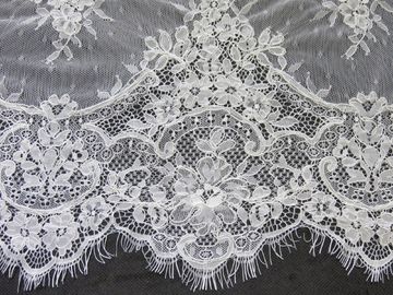 Le bel équilibre 44cm court de dentelle de cil de corde/a brodé le tissu de dentelle fournisseur