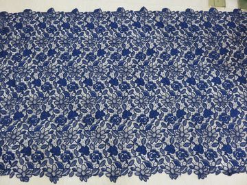 Travail manuel brodé floral de tissu de dentelle de corde de bleu royal pour la robe de femme fournisseur